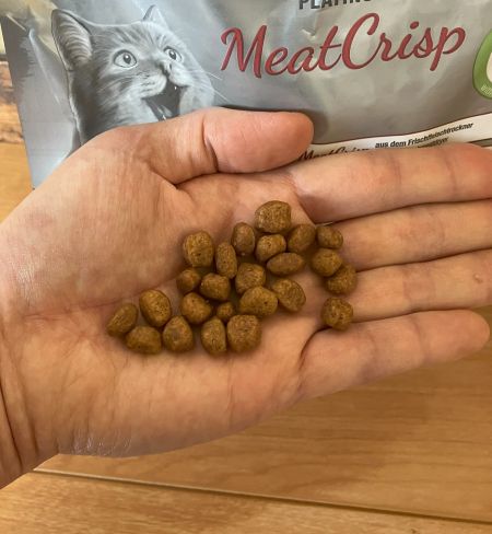 プラチナムキャットフードの粒
