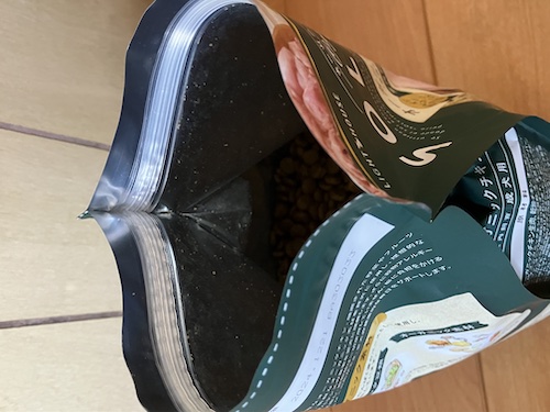 ソルビダドッグフードのジッパー画像