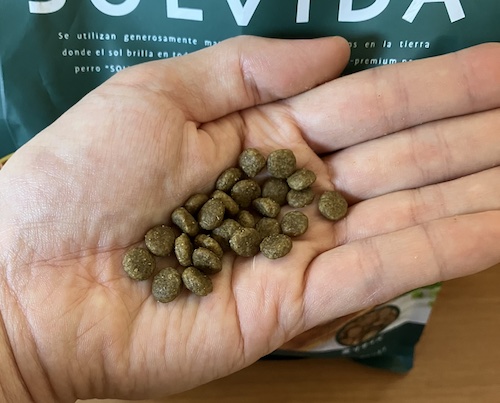 ソルビダドッグフードの粒