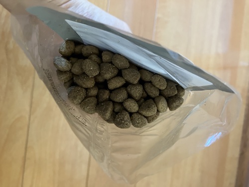 INUMESHIドッグフードの袋の中身