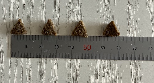 ウェルネスドッグフードの粒の大きさ