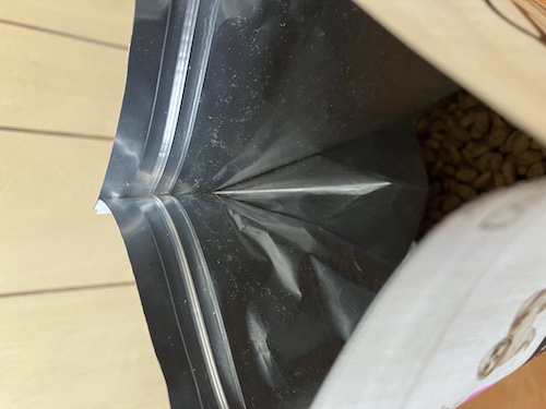 シュプレモドッグフードのジッパー画像