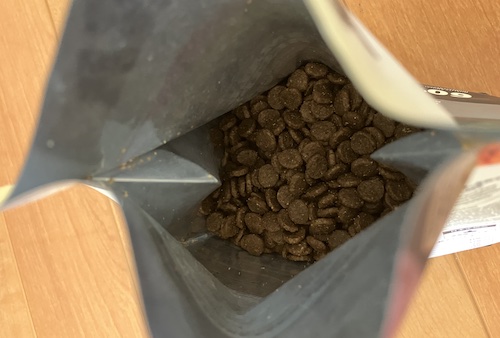 アカナドッグフードの中身