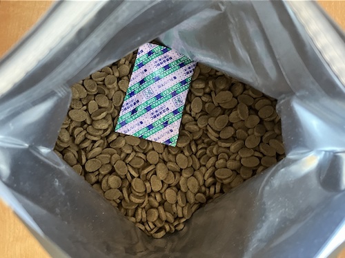 PREWAN（プレワン）ドッグフードの袋の中身